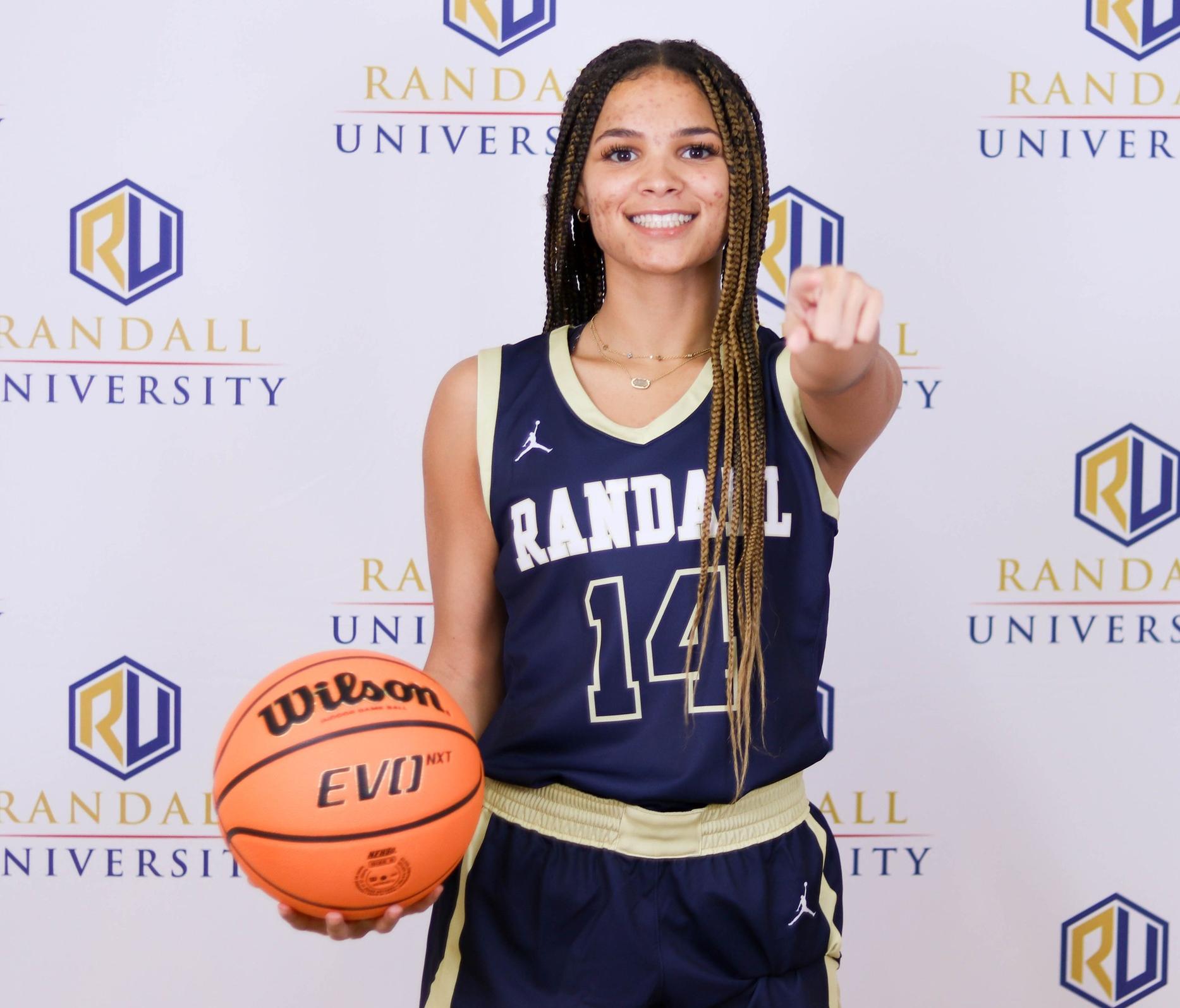 WBB Stifles CBS in Win